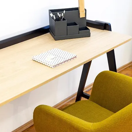 Elegante Vicino Stazione - Gold Daire