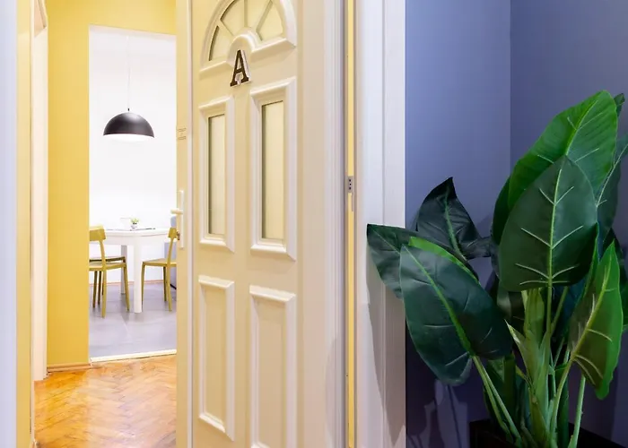 Daire Elegante Vicino Stazione - Gold Trieste