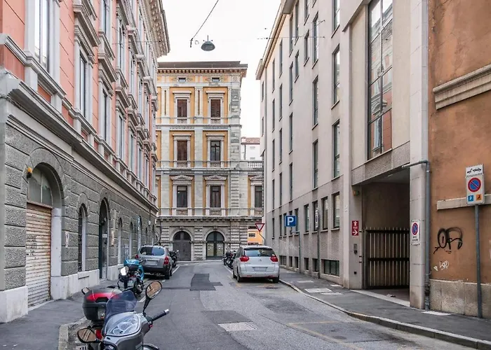 Elegante Vicino Stazione - Gold Daire Trieste