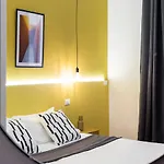 Apartamento Elegante Vicino Stazione - Gold Trieste
