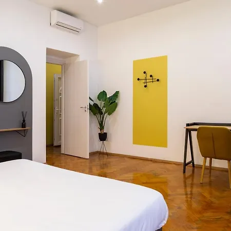 Elegante Vicino Stazione - Gold Apartamento