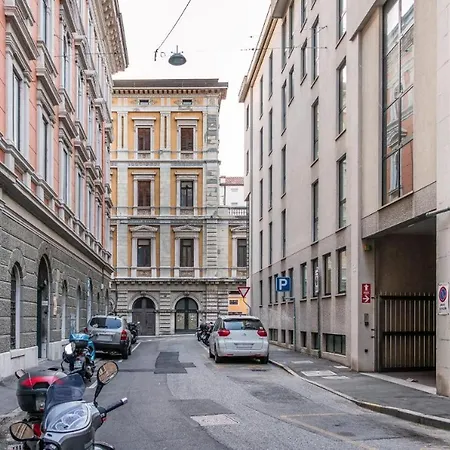 Elegante Vicino Stazione - Gold Apartment Trieste